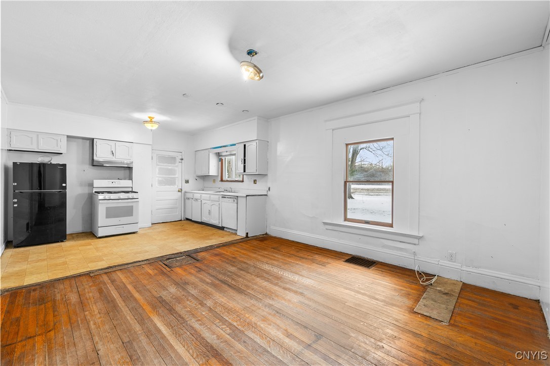 102 Mechanic Street Lenox, NY 13032 - Photo 13 of 36