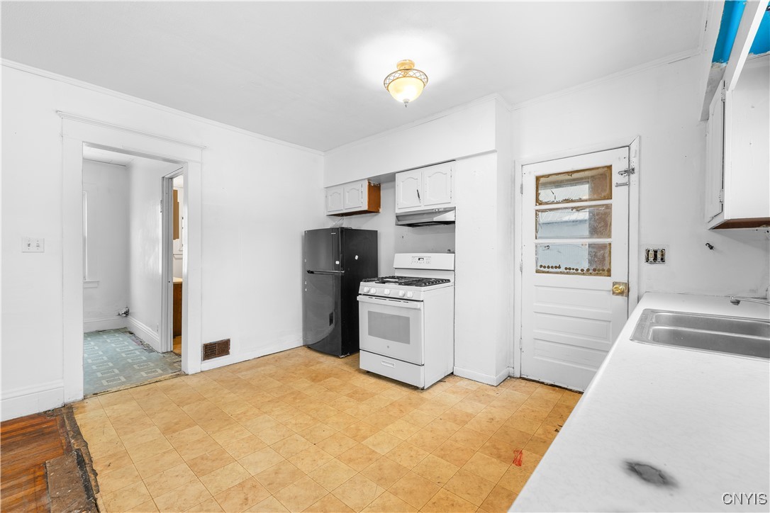 102 Mechanic Street Lenox, NY 13032 - Photo 16 of 36