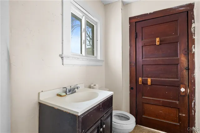 $91,000 | 102 Mechanic Street, Lenox, NY 13032