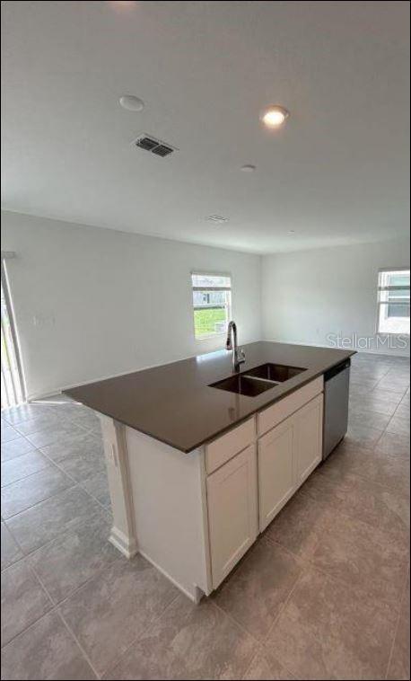 323 Heroic Road Davenport, FL 33837 - Photo 3 of 13