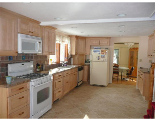 64 Walnut Road Tewksbury, MA 01876 - Photo 8 of 16