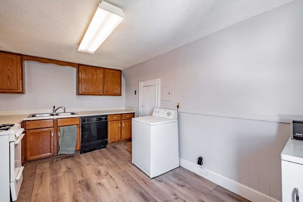 132 Grover Street Springfield, MA 01104 - Photo 18 of 20