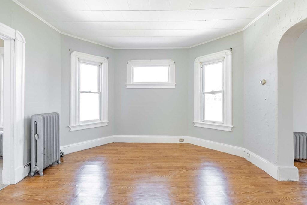 132 Grover Street Springfield, MA 01104 - Photo 8 of 20