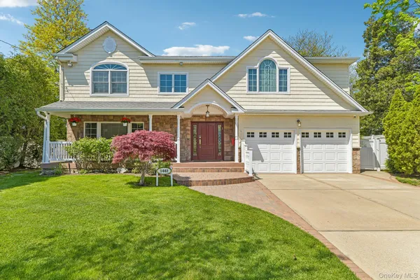 $2,395,000 | 1442 Stevenson Circle, Hewlett, NY 11557