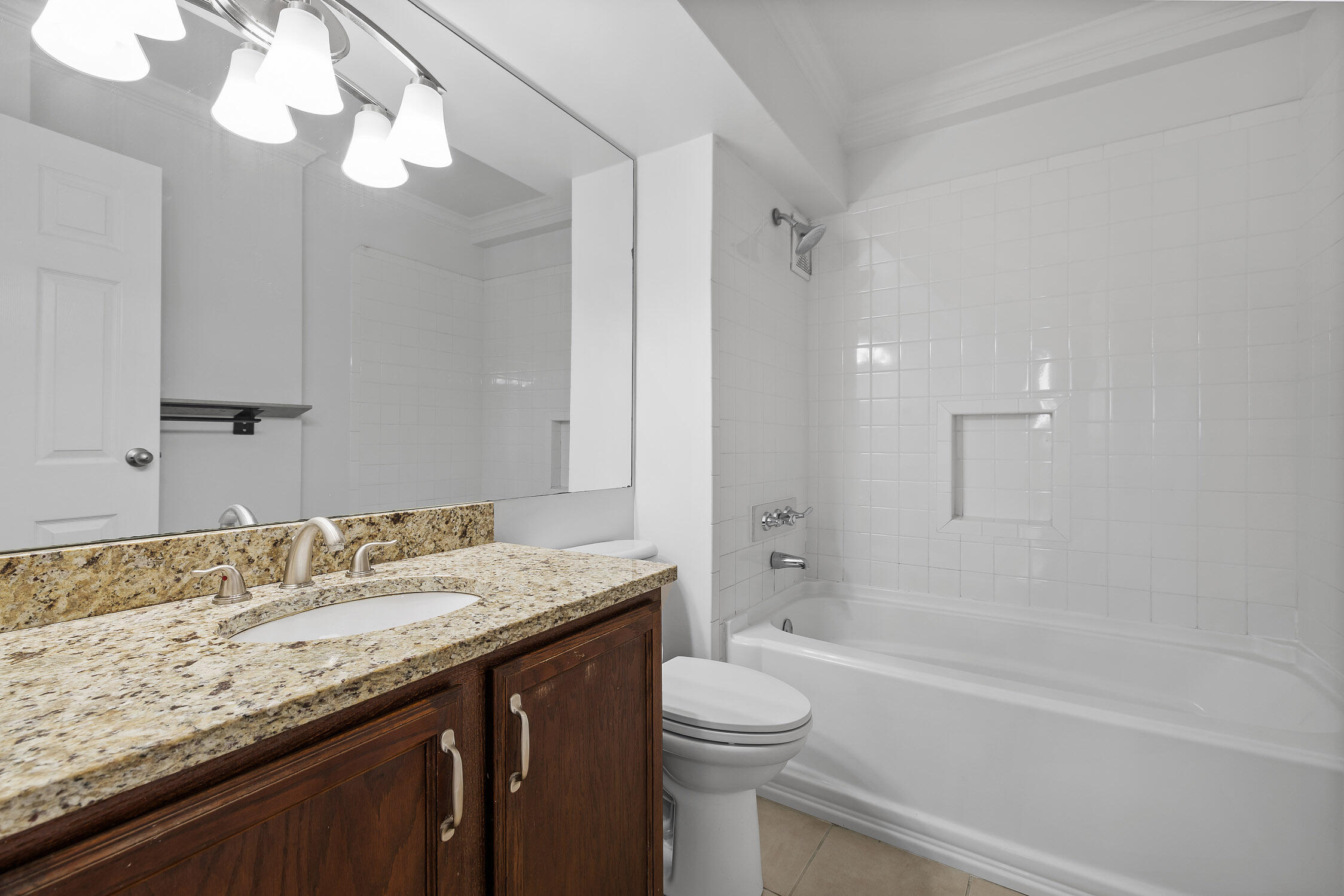 1131 Stringers Ridge Road, Unit 3F Chattanooga, TN 37405 - Photo 11 of 28 Stringers-18
