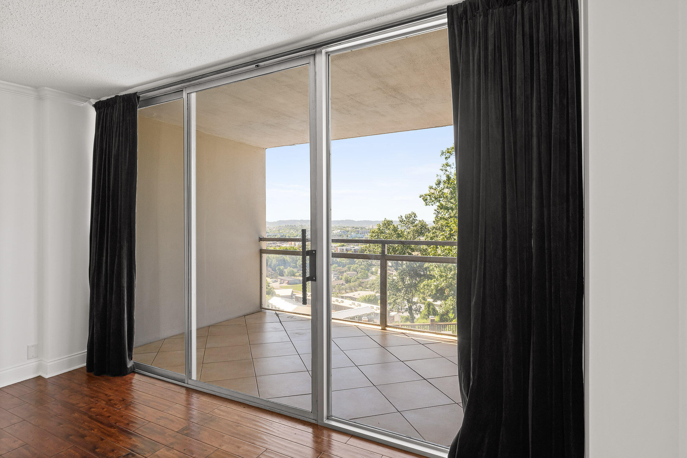 1131 Stringers Ridge Road, Unit 3F Chattanooga, TN 37405 - Photo 5 of 28 Stringers-7