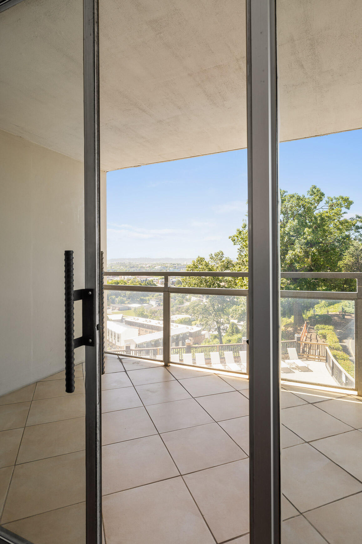 1131 Stringers Ridge Road, Unit 3F Chattanooga, TN 37405 - Photo 6 of 28 Stringers-6