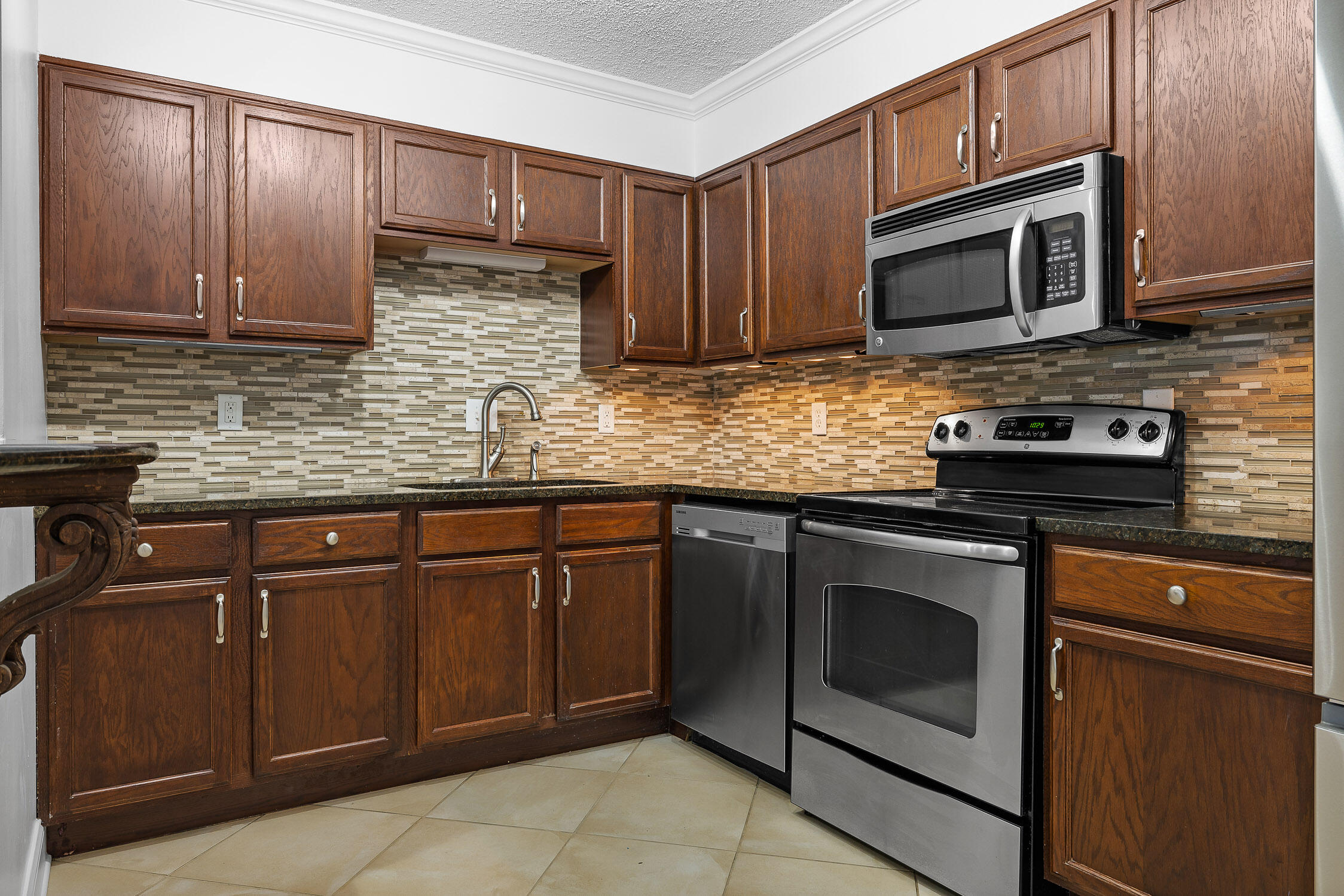 1131 Stringers Ridge Road, Unit 3F Chattanooga, TN 37405 - Photo 8 of 28 Stringers-11