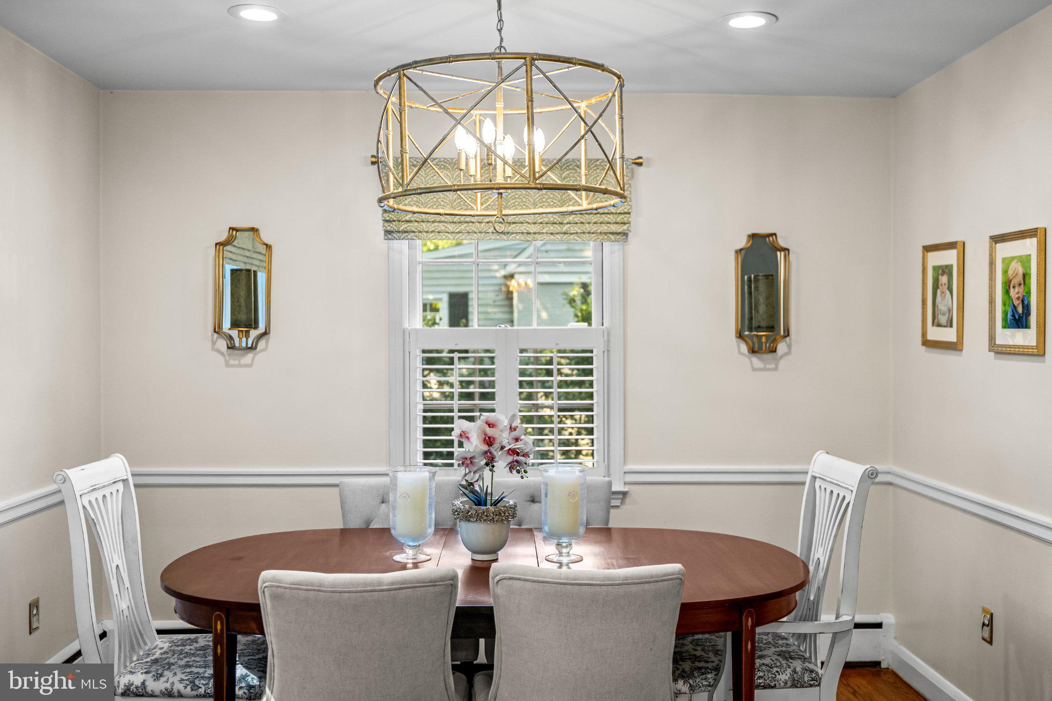 307 Worthington Road Towson, MD 21286 - Photo 22 of 72 Charming dining nook with elegant decor.