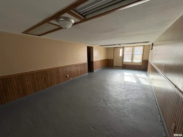 $1,399 | 2214 West Tripp Avenue, Peoria, IL 61604