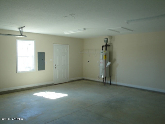 221 Loren Road Hubert, NC 28539 - Photo 16 of 23 Garage