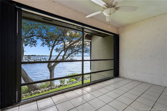 $359,000 | 1600 Northeast Dixie Highway, Unit 6202, Jensen Beach, FL 34957