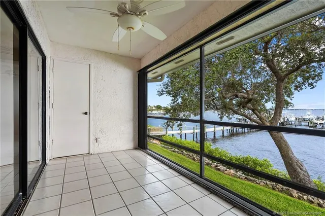 $359,000 | 1600 Northeast Dixie Highway, Unit 6202, Jensen Beach, FL 34957