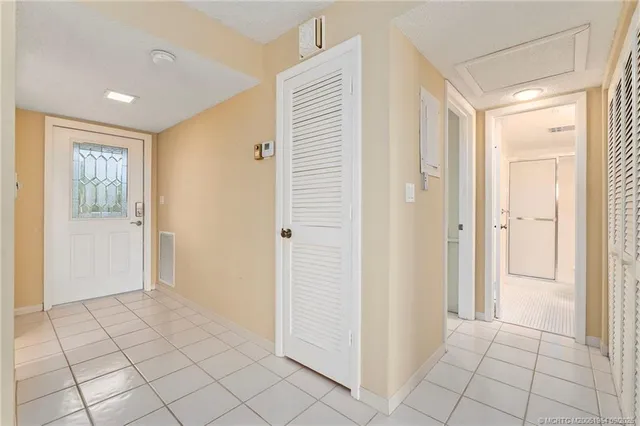 $359,000 | 1600 Northeast Dixie Highway, Unit 6202, Jensen Beach, FL 34957