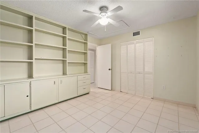 $359,000 | 1600 Northeast Dixie Highway, Unit 6202, Jensen Beach, FL 34957