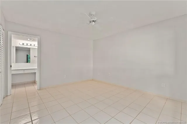 $359,000 | 1600 Northeast Dixie Highway, Unit 6202, Jensen Beach, FL 34957