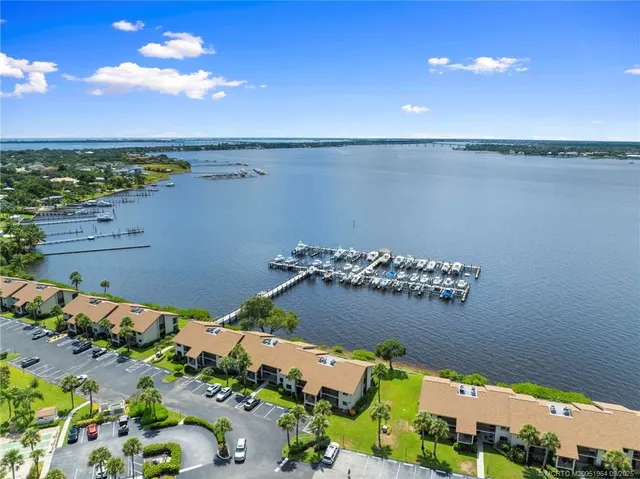 $359,000 | 1600 Northeast Dixie Highway, Unit 6202, Jensen Beach, FL 34957