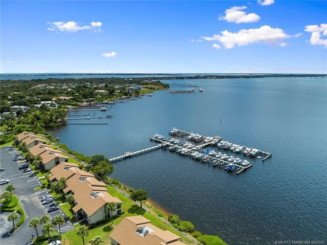 $359,000 | 1600 Northeast Dixie Highway, Unit 6202, Jensen Beach, FL 34957