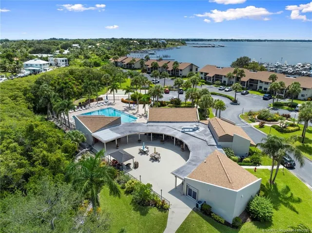 $359,000 | 1600 Northeast Dixie Highway, Unit 6202, Jensen Beach, FL 34957