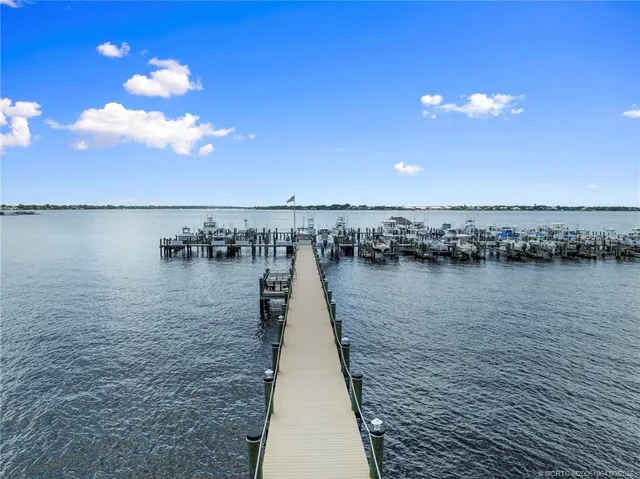 $359,000 | 1600 Northeast Dixie Highway, Unit 6202, Jensen Beach, FL 34957