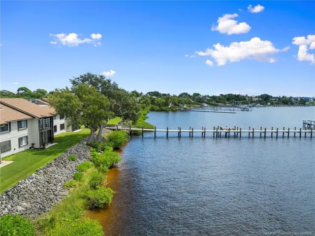 $359,000 | 1600 Northeast Dixie Highway, Unit 6202, Jensen Beach, FL 34957