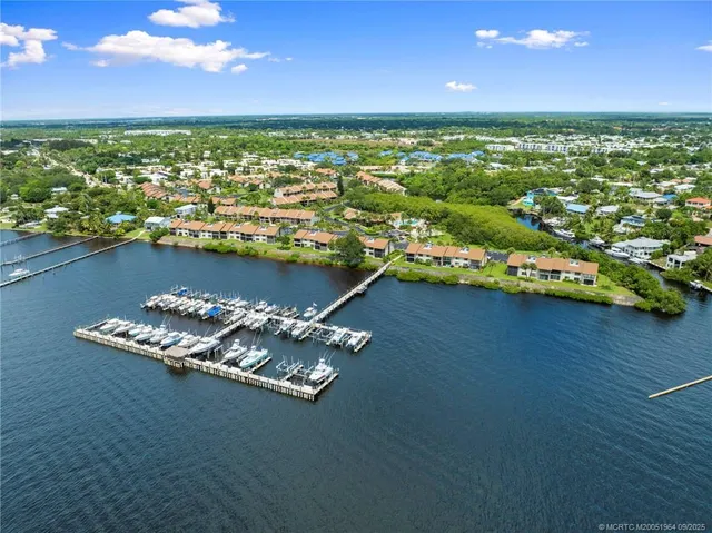 $359,000 | 1600 Northeast Dixie Highway, Unit 6202, Jensen Beach, FL 34957