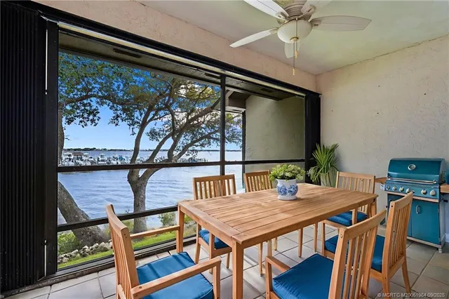 $359,000 | 1600 Northeast Dixie Highway, Unit 6202, Jensen Beach, FL 34957