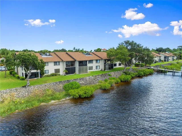 $359,000 | 1600 Northeast Dixie Highway, Unit 6202, Jensen Beach, FL 34957