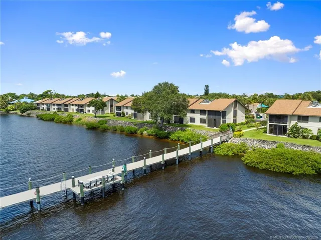 $359,000 | 1600 Northeast Dixie Highway, Unit 6202, Jensen Beach, FL 34957