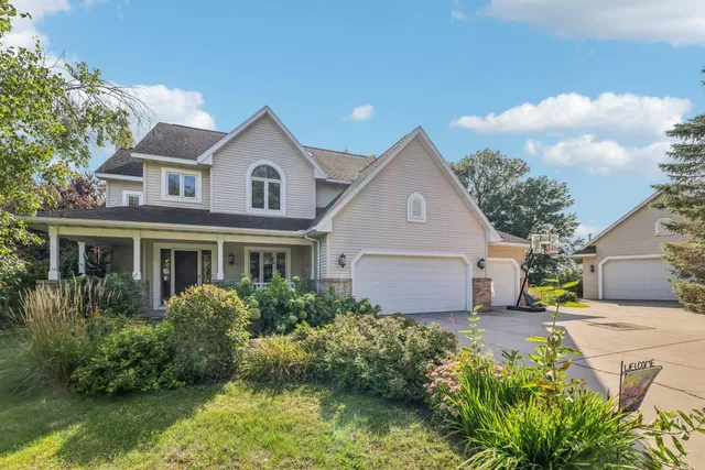 $575,000 | 502 Meadowlark Lane, Portage, WI 53901