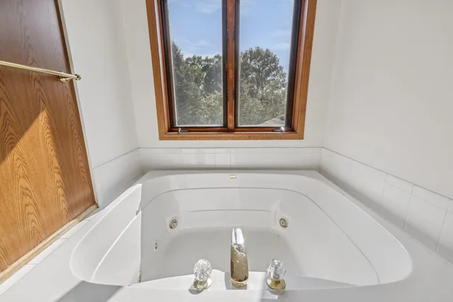 $575,000 | 502 Meadowlark Lane, Portage, WI 53901