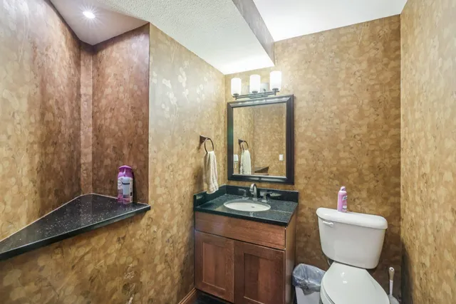 $575,000 | 502 Meadowlark Lane, Portage, WI 53901