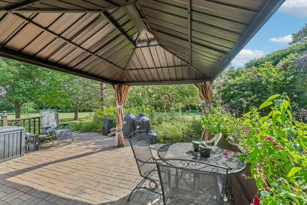 $575,000 | 502 Meadowlark Lane, Portage, WI 53901