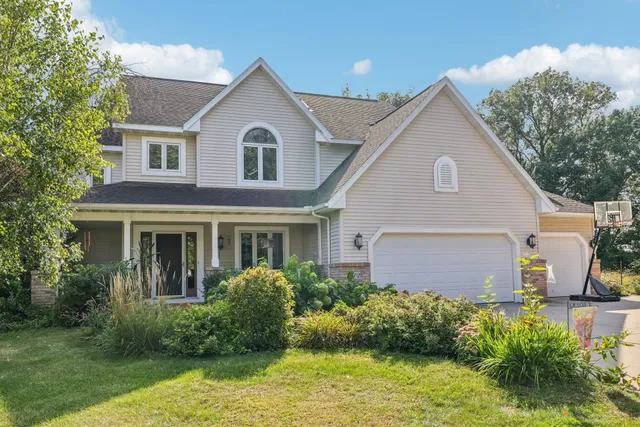 $575,000 | 502 Meadowlark Lane, Portage, WI 53901