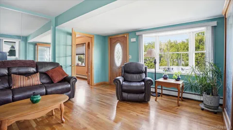 $849,000 | 14 McCord Place, Bethpage, NY 11714