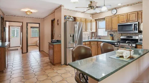 $849,000 | 14 McCord Place, Bethpage, NY 11714