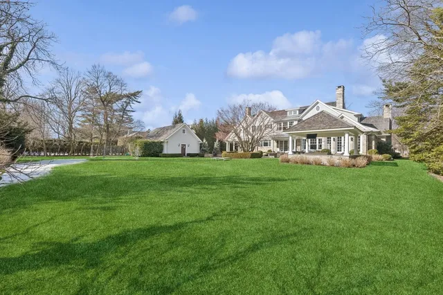 a picture of a bathroom with a sink
