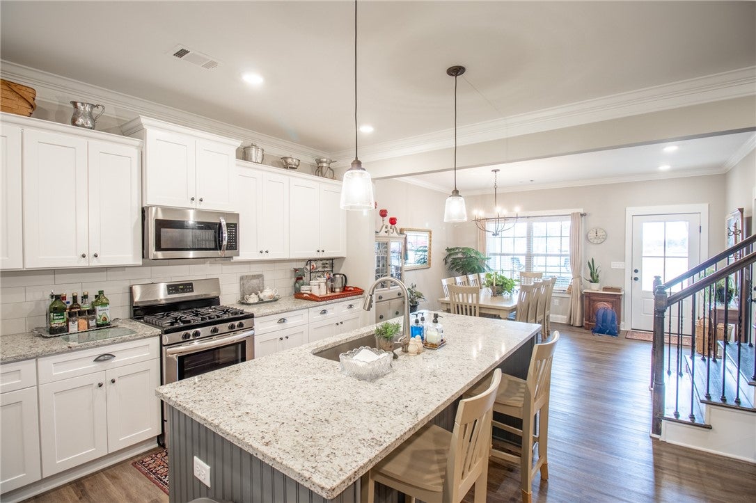 38 Merlin Street Opelika, AL 36801 - Photo 6 of 24 Gallery Image 6