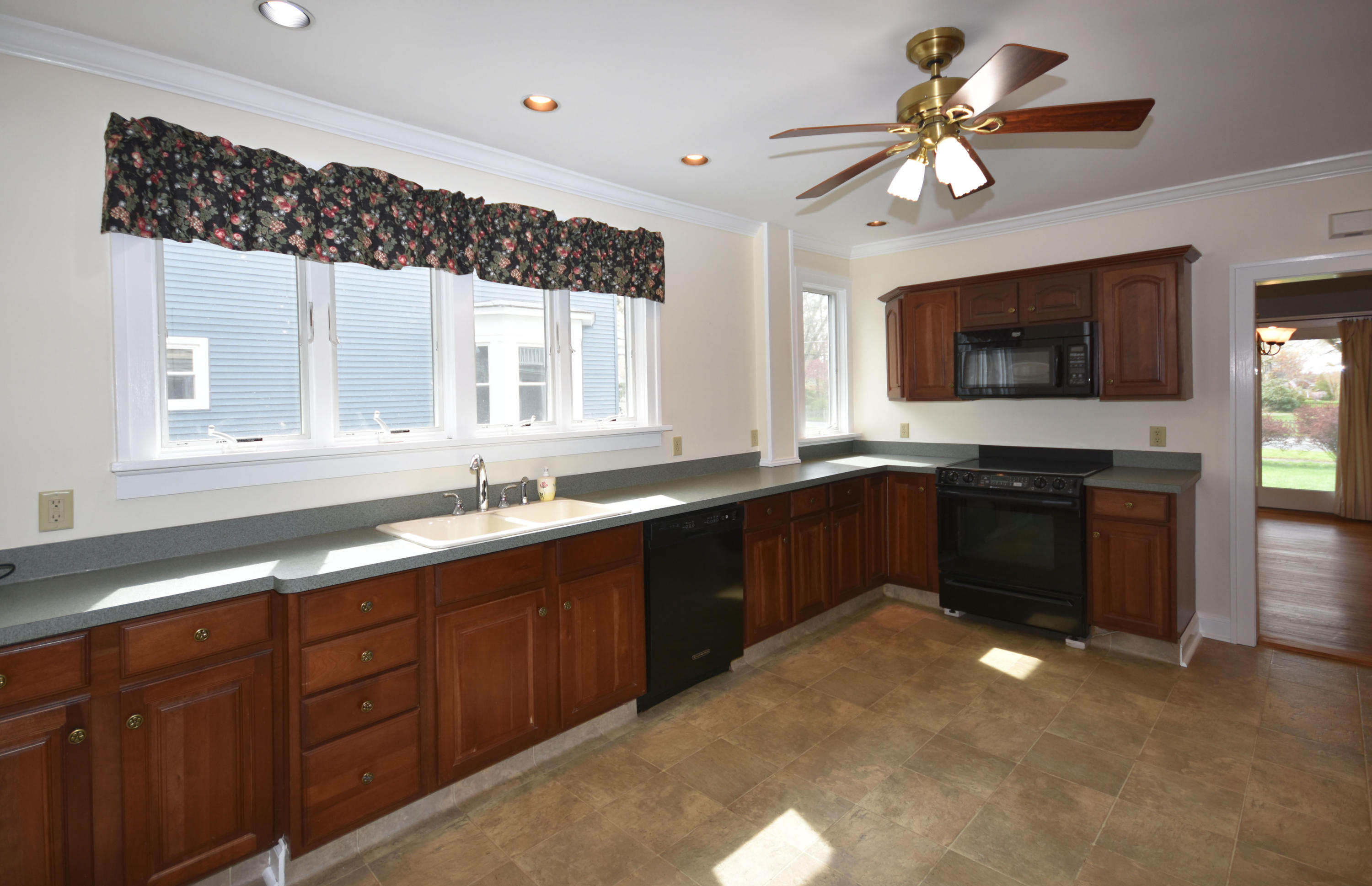 125 Northumberland Road Pittsfield, MA 01201 - Photo 15 of 42 Kitchen