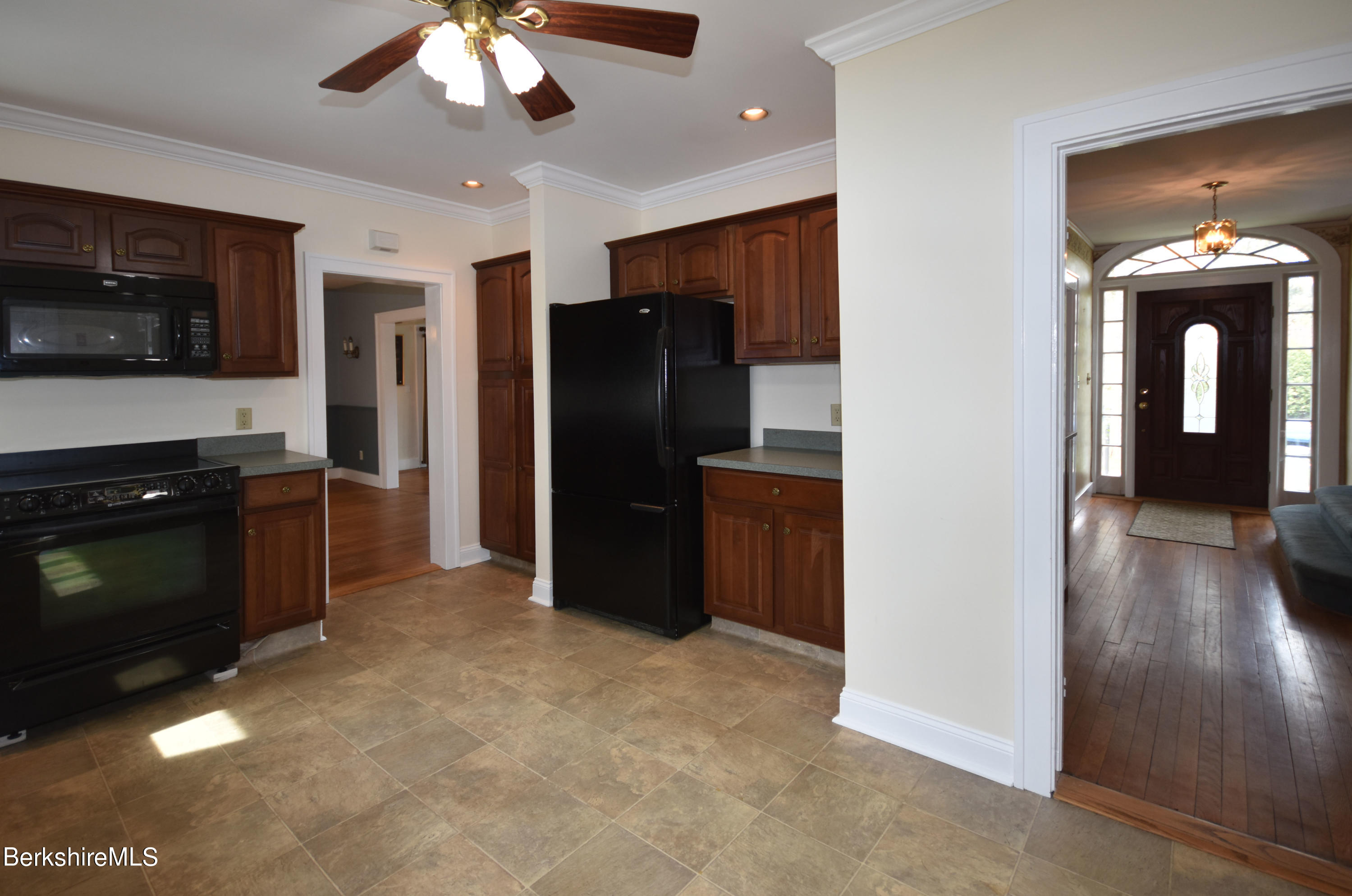 125 Northumberland Road Pittsfield, MA 01201 - Photo 17 of 42 Kitchen
