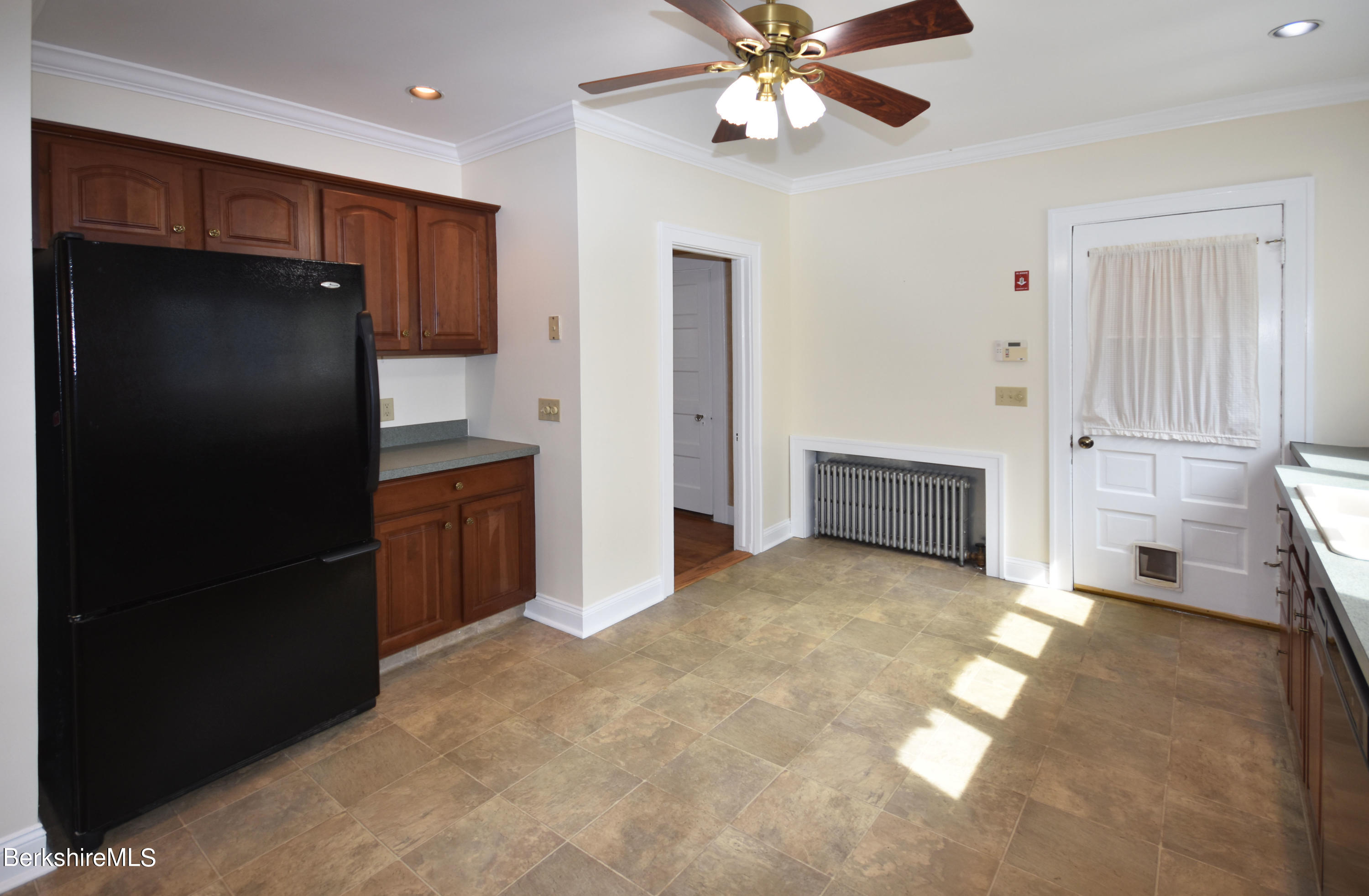 125 Northumberland Road Pittsfield, MA 01201 - Photo 19 of 42 Kitchen