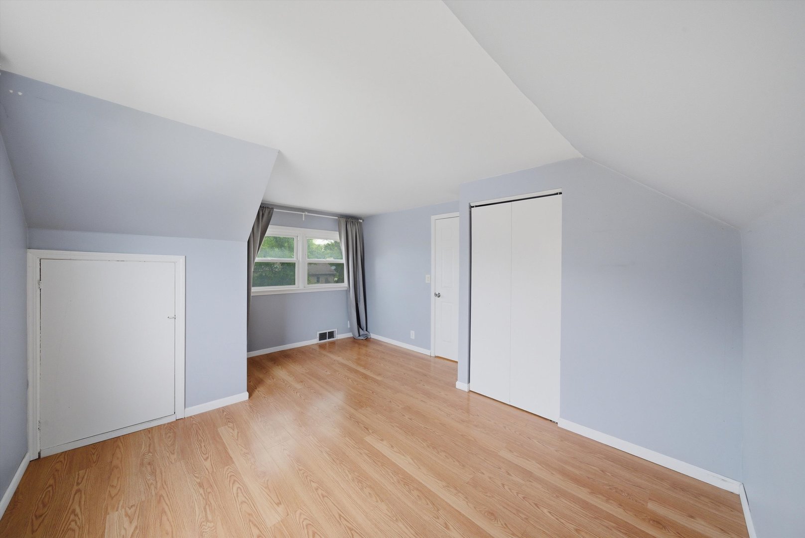 1517 East Roosevelt Road Wheaton, IL 60187 - Photo 23 of 54