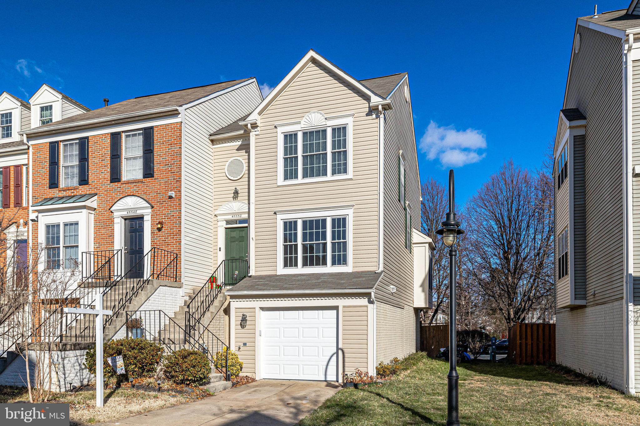 45550 Whitcomb Square Sterling, VA 20166 - Photo 2 of 52