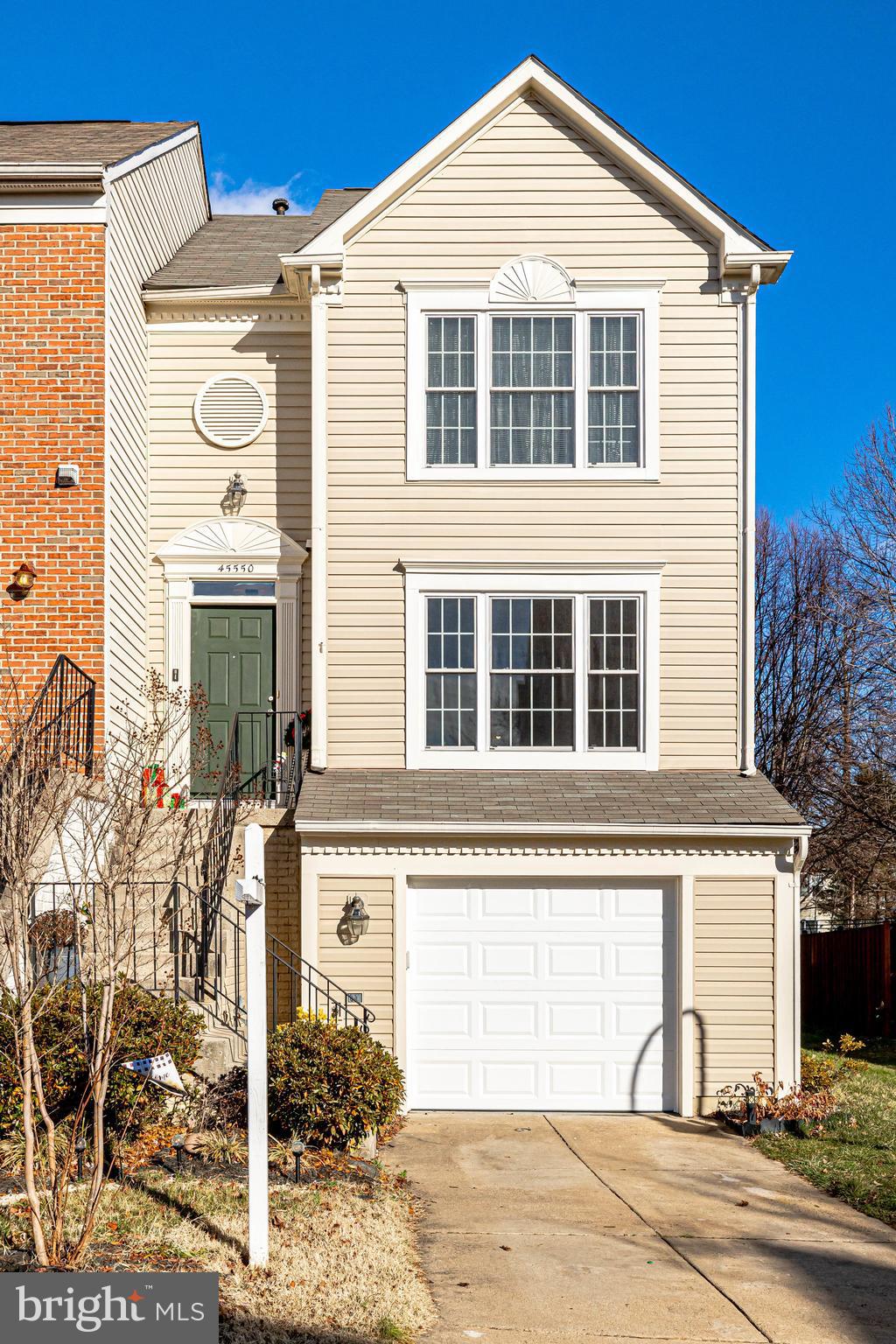 45550 Whitcomb Square Sterling, VA 20166 - Photo 6 of 52