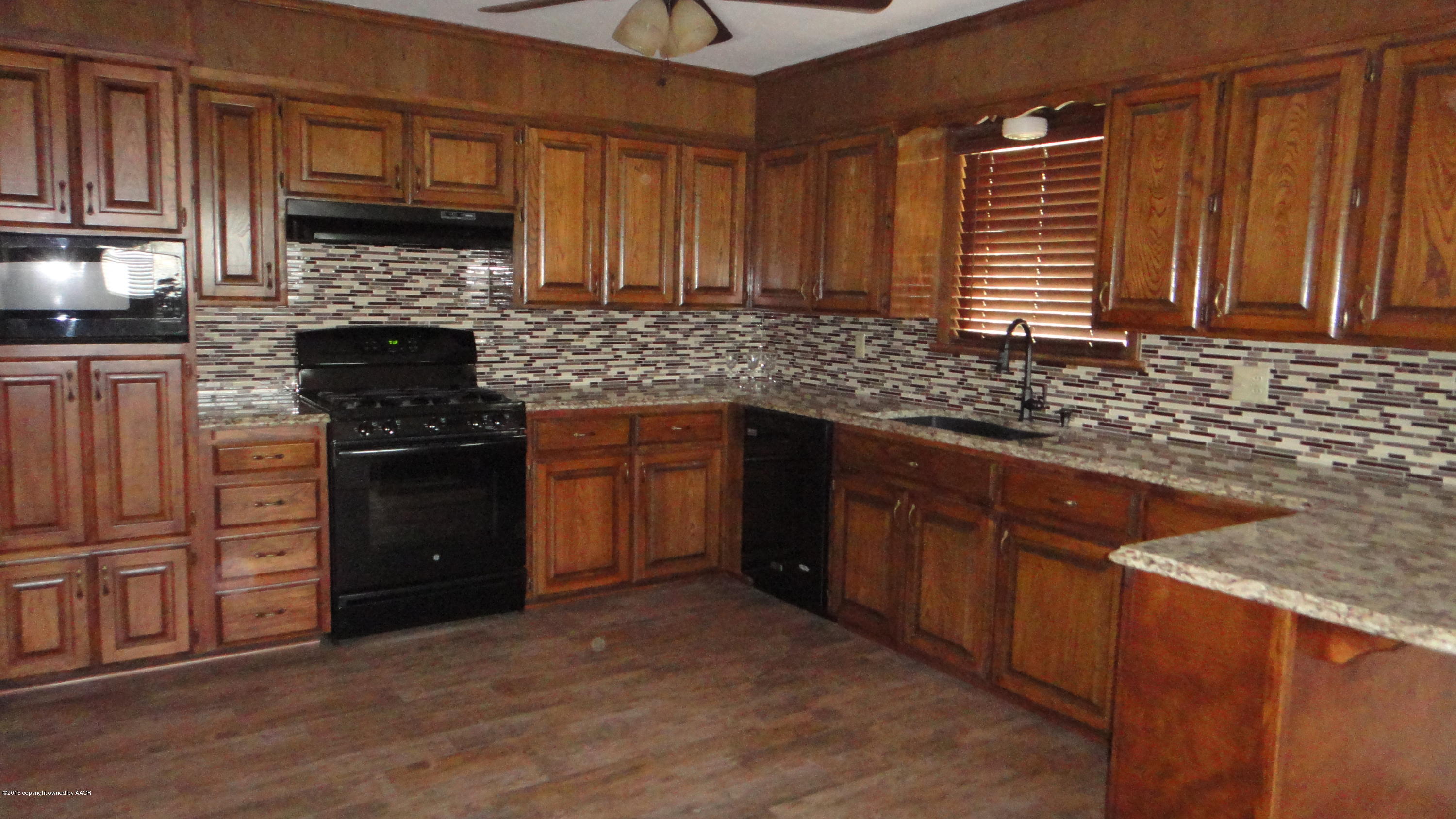 100 Geronimo Road Amarillo, TX 79108 - Photo 8 of 40 Kitchen