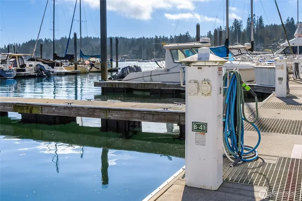 $98,000 | 141 Parfitt Way Southwest, Unit B41, Bainbridge Island, WA 98110