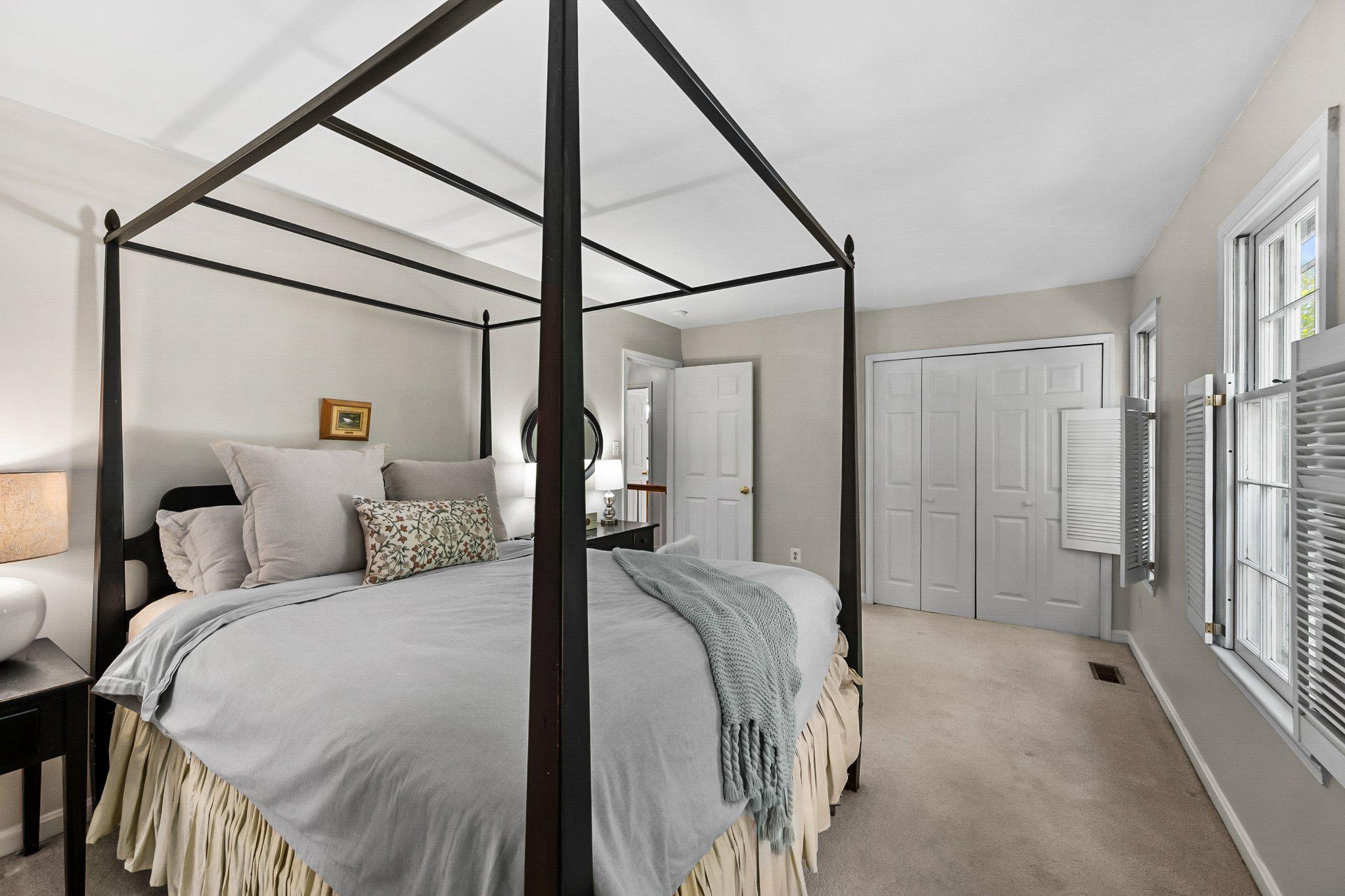 2085 Cobblestone Lane Reston, VA 20191 - Photo 22 of 64 The first of TWO primary suites