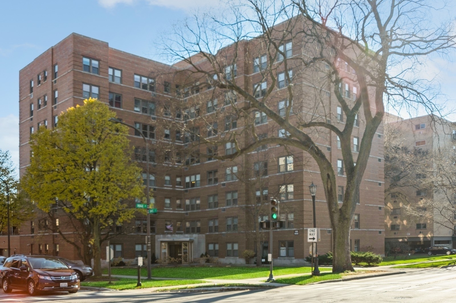1585 Ridge Avenue, Unit 410 Evanston, IL 60201 - Photo 1 of 24 Gallery Image 1