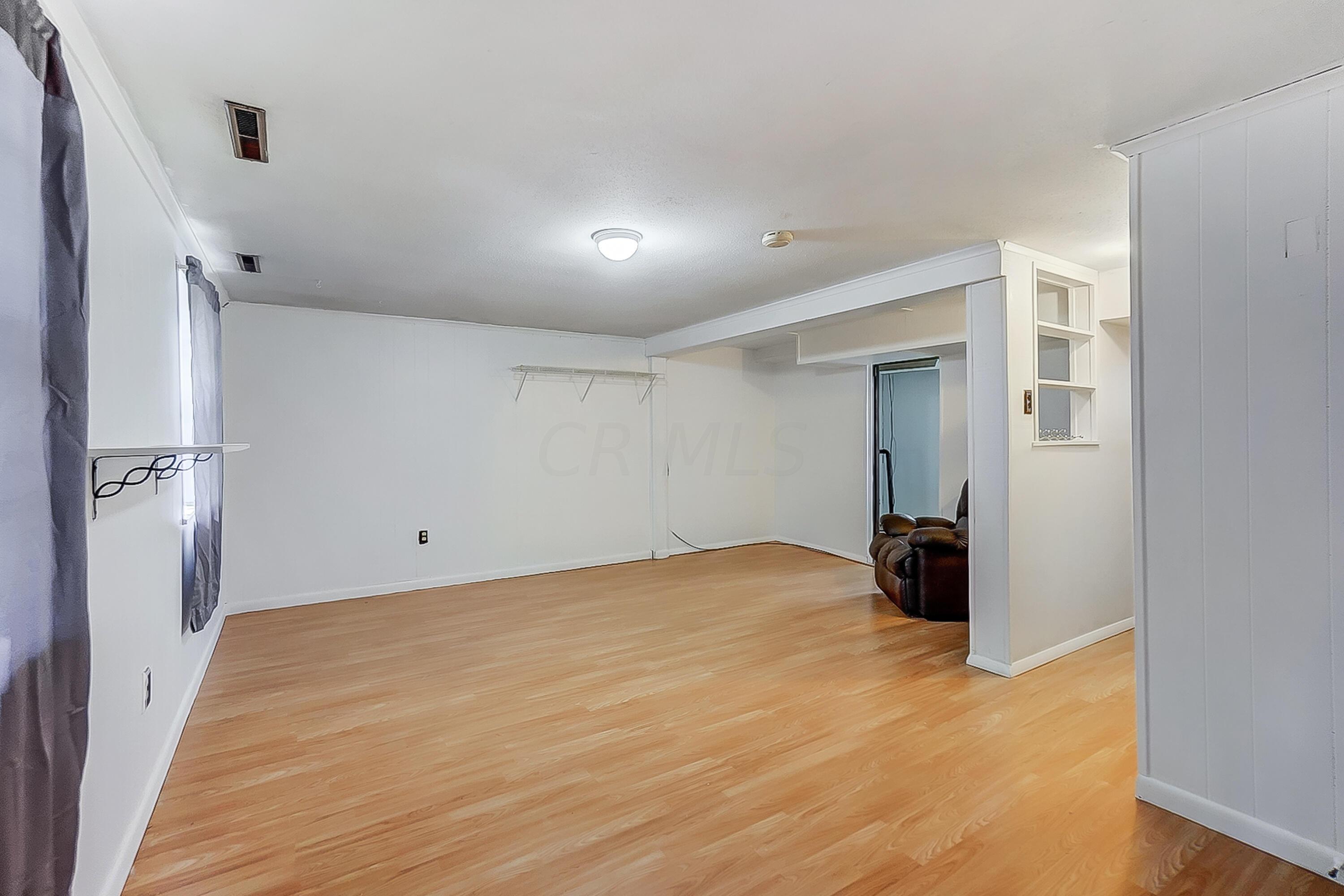 4687 Glendon Road Columbus, OH 43229 - Photo 21 of 30 Family Room