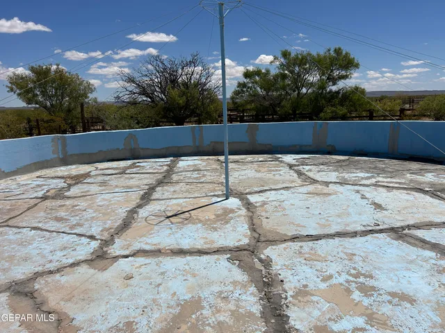 a picture of water view